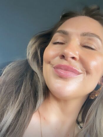 Leaked Gracie lewis page private photo viral onlyfans