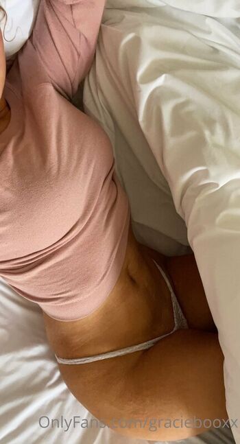 Leaked Graciebooxx page private photo viral onlyfans