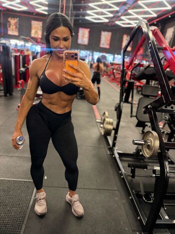 Gracyanne Barbosa