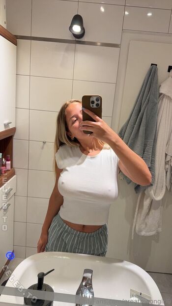 Leaked Greatmoongirl private photo viral onlyfans