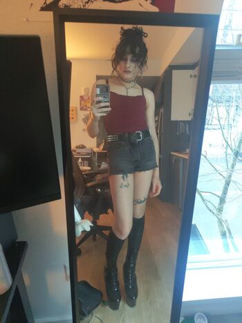 grimywaifu1025