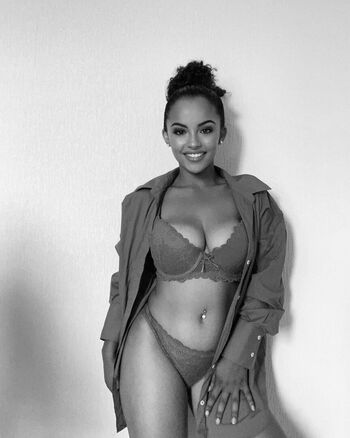 Leaked Gwadaasauvage private photo viral onlyfans