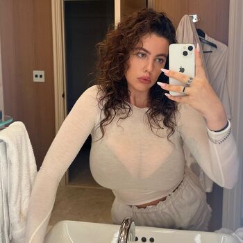 Leaked Gwendolyn fogel private photo viral onlyfans