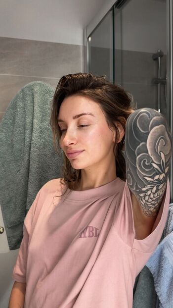 Leaked Gwenn private photo viral onlyfans