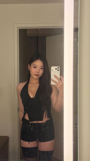 Leaked H yojeong private photo viral onlyfans