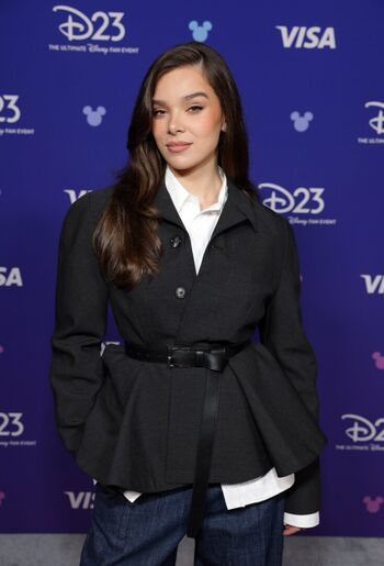 Hailee Steinfeld