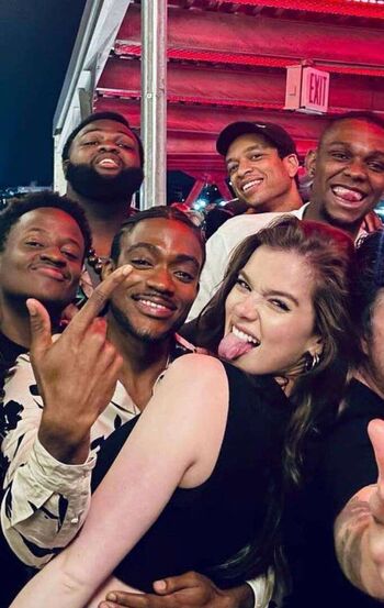 Hailee Steinfeld