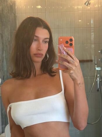 Leaked Hailey baldwin bieber page private photo viral onlyfans