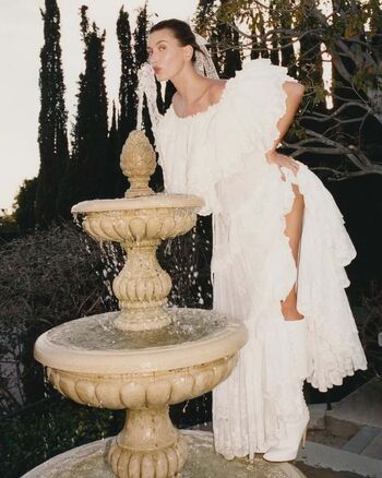 Hailey Baldwin Bieber