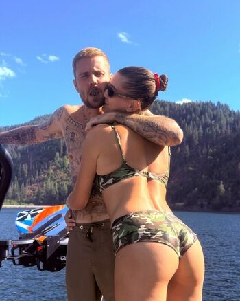 Hailey Baldwin Bieber