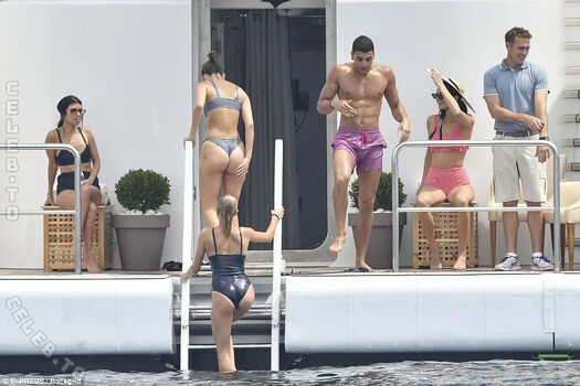 Leaked Hailey bieber private photo viral onlyfans