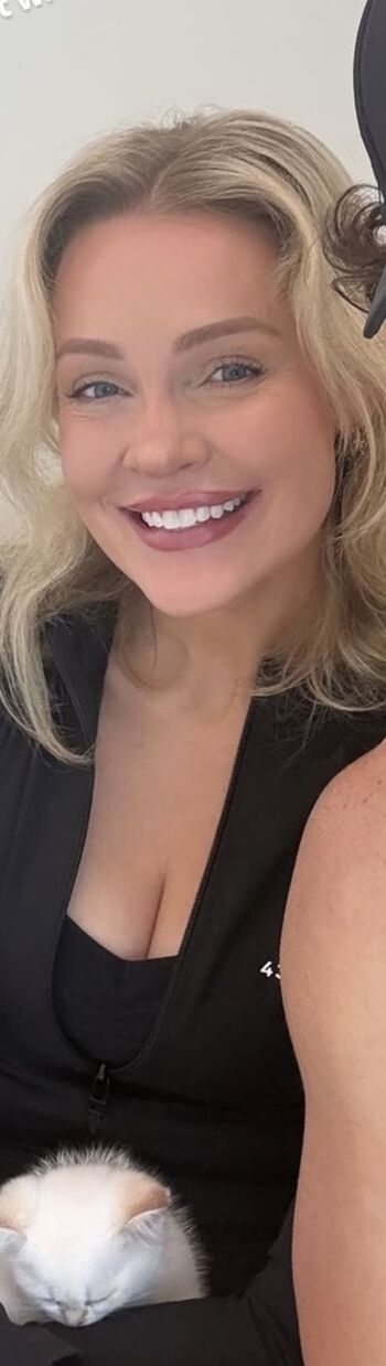 Leaked Hailey malles private photo viral onlyfans