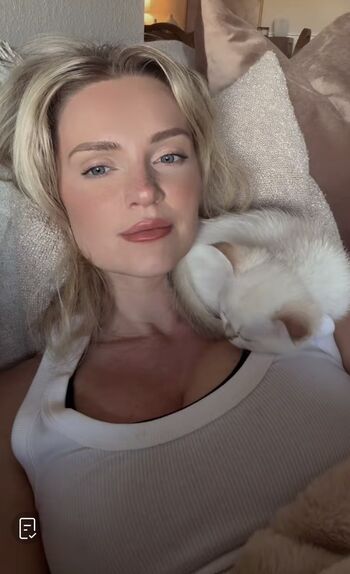 Leaked Hailey malles private photo viral onlyfans