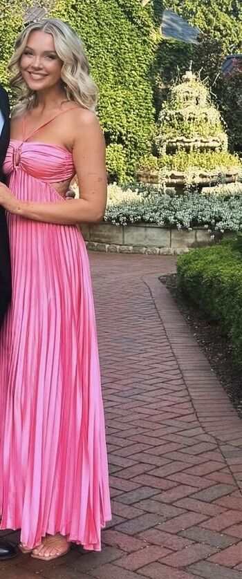 Leaked Hailey malles private photo viral onlyfans