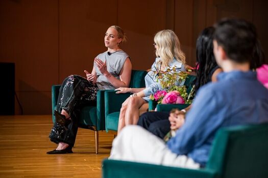 Leaked Hailey van lith private photo viral onlyfans