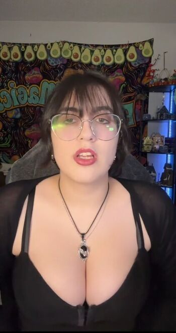 Leaked Haileyavocad page private photo viral onlyfans