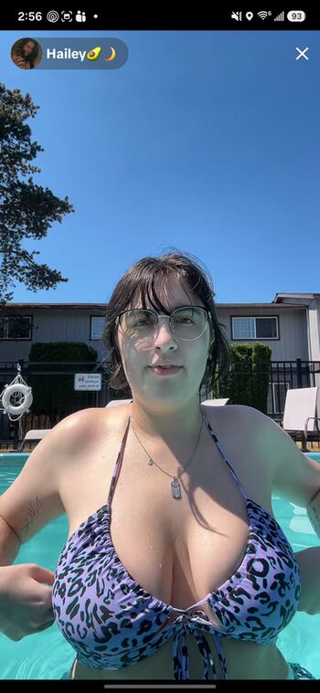 Leaked Haileyavocad page private photo viral onlyfans