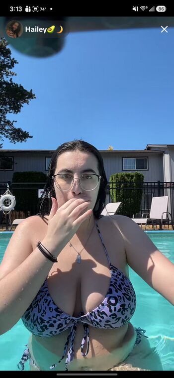 Leaked Haileyavocad page private photo viral onlyfans