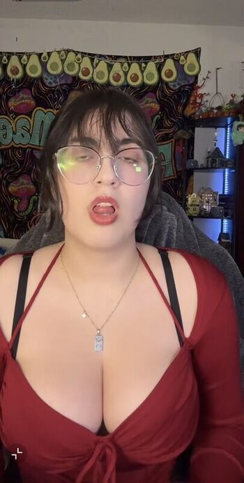 Leaked Haileyavocad private photo viral onlyfans