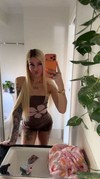 Leaked Haileylovessyou private photo viral onlyfans