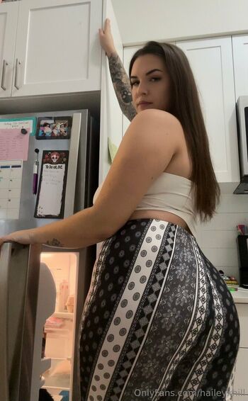 Leaked Haileyxhill private photo viral onlyfans