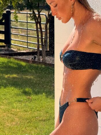Leaked Halle cooley private photo viral onlyfans