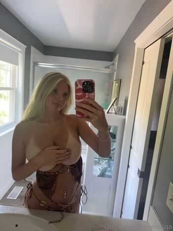 hallieebrooks