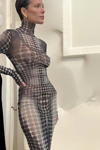 Leaked Halsey private photo viral onlyfans