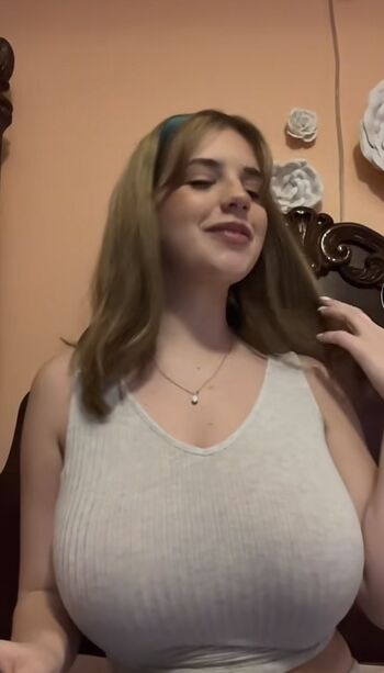 Leaked Frend baby/ private photo viral onlyfans