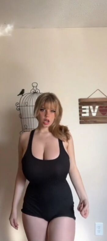 Leaked Isabella dioni sio/ private photo viral onlyfans
