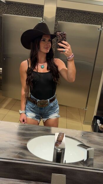Leaked Hannah barron page private photo viral onlyfans