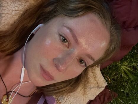Leaked Hannah einbinder private photo viral onlyfans