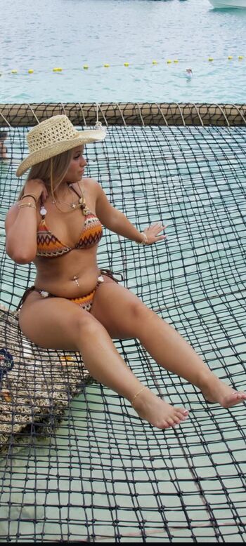 Leaked Hannah poolle private photo viral onlyfans