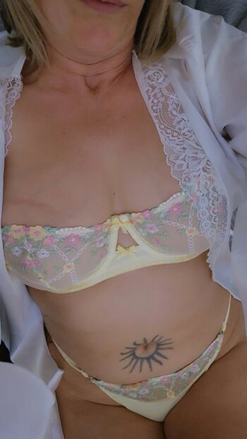 Leaked Hannyj private photo viral onlyfans