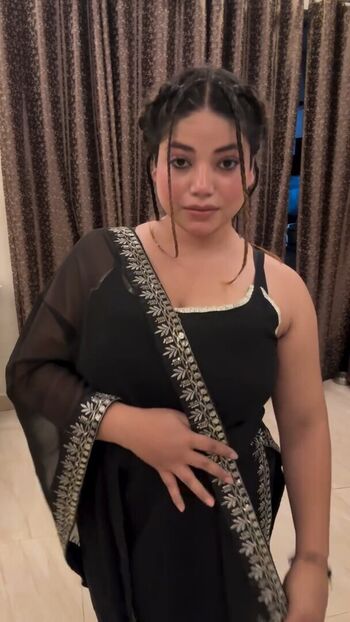 Leaked Hanswahini page private photo viral onlyfans