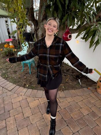 HappyHappyGal