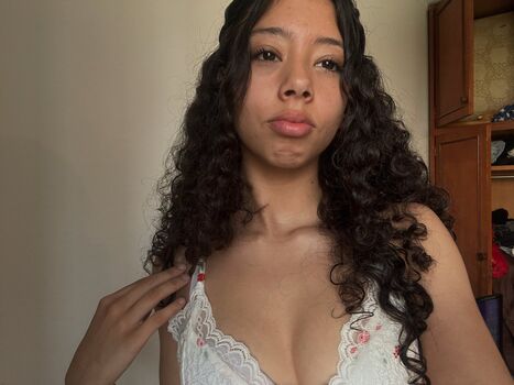 Leaked Harriegirlov private photo viral onlyfans
