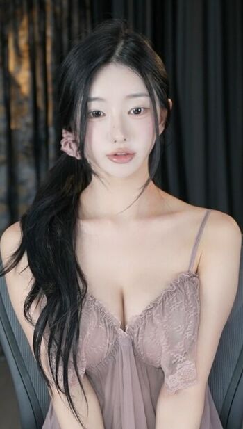 Leaked Haxxnini page private photo viral onlyfans