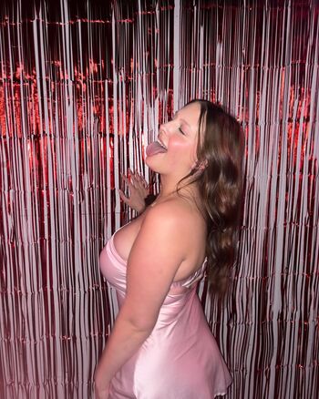 Leaked Hayley page private photo viral onlyfans