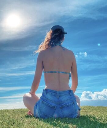 Leaked Hazal kazanci private photo viral onlyfans