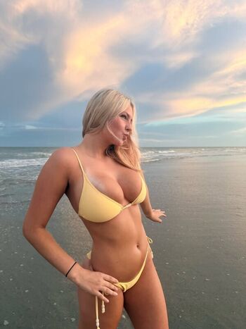Leaked Hazelklingerr private photo viral onlyfans