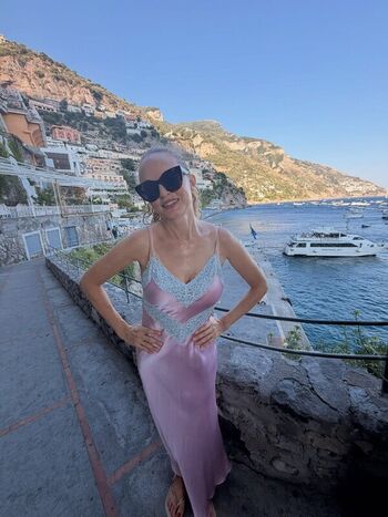Leaked Heather graham private photo viral onlyfans
