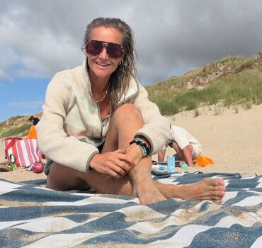 Helen Skelton