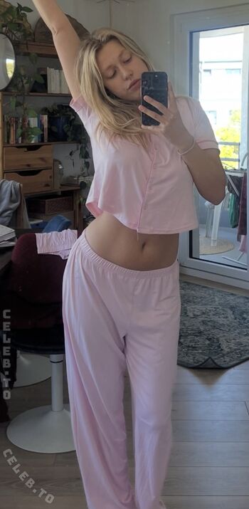 Leaked Helenaastoll private photo viral onlyfans