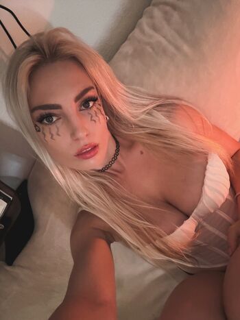 helenakingsoul