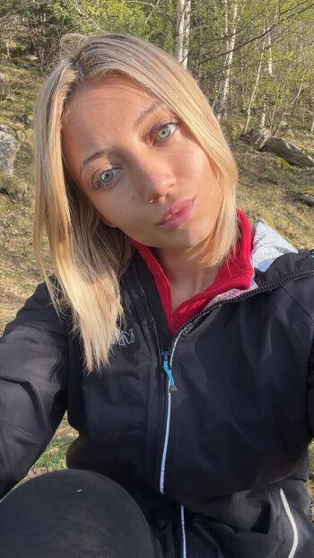 Leaked Hello iris page private photo viral onlyfans