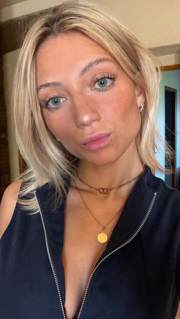 Leaked Hello iris page private photo viral onlyfans