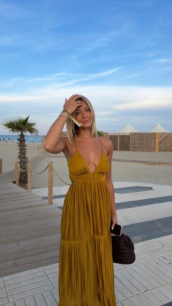 Leaked Hello iris private photo viral onlyfans