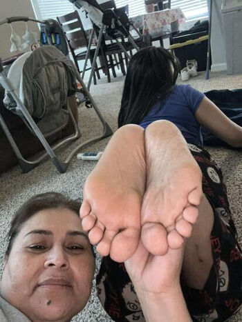 Hellovivifeet