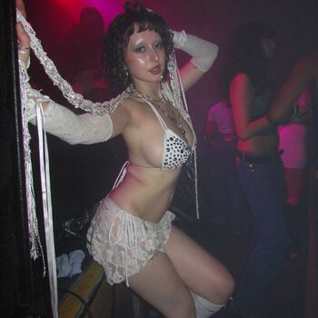 Leaked Hemsley private photo viral onlyfans